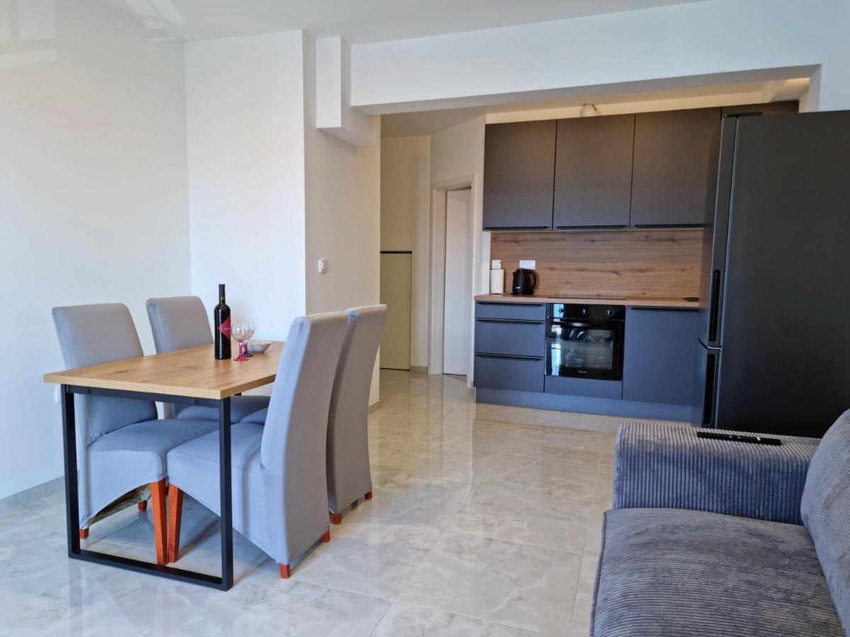 Apartments Zorica Duće Esterno foto