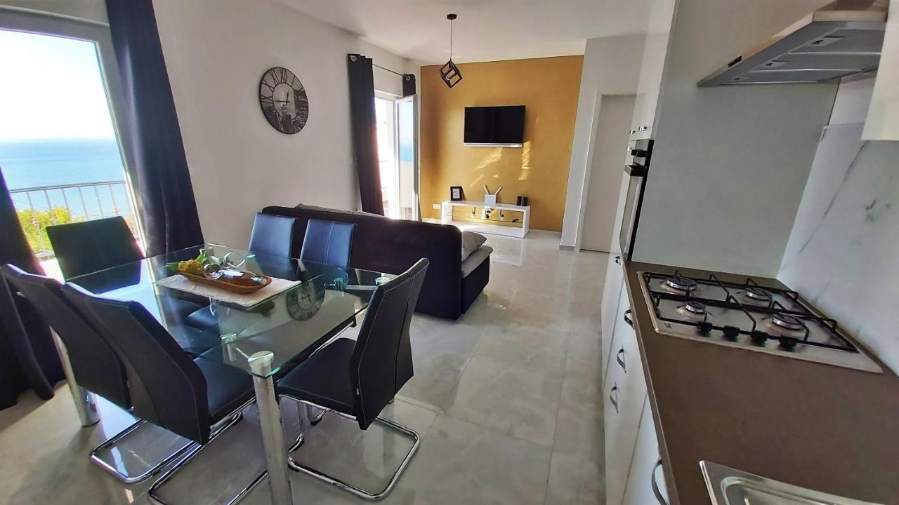 Apartments Zorica Duće Esterno foto