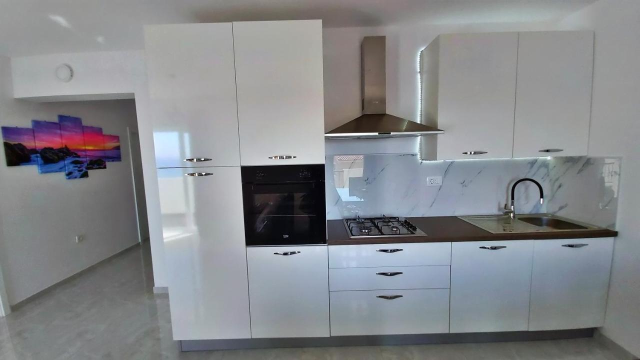 Apartments Zorica Duće Esterno foto